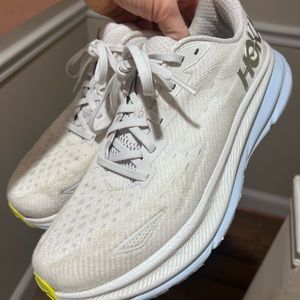 Hoka Clifton 9
